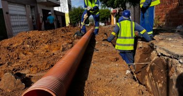 Obras de esgoto no Batateiras e São Miguel beneficiarão mais de 7 mil cratenses